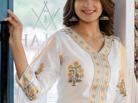 NOZ2TOZ Women White Printed Viscose Rayon Kurta, Pant And Dupatta Set For Sale