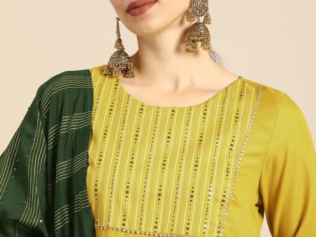 NOZ2TOZ Women Green Printed Viscose Rayon Kurta, Pant And Dupatta Set Online Hot Sale